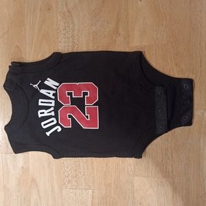 Michael Jordan beby suit